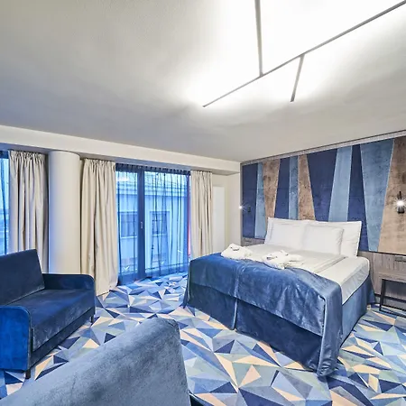 Wellton Riverside 4* ריגה