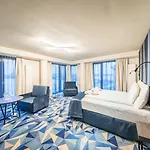 Wellton Riverside 4* ريغا