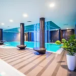 فندق Wellton Riverside 4*