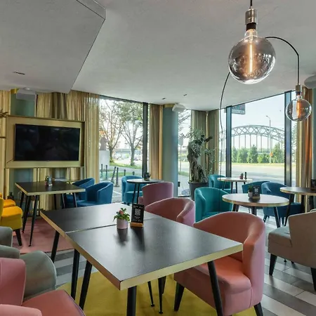 酒店 Wellton Riverside