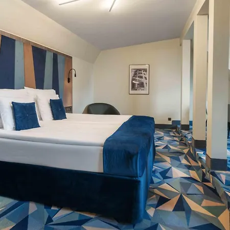 Viesnīca Wellton Riverside 4*