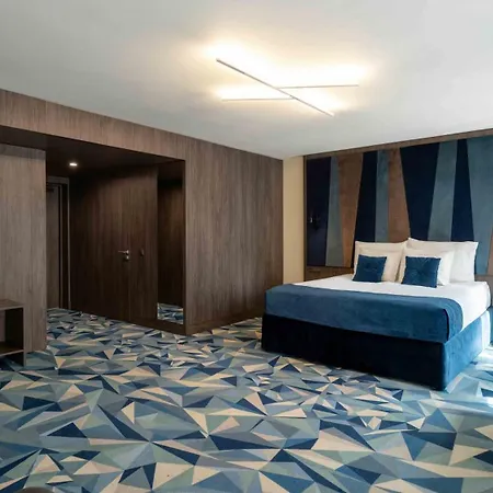 Viesnīca Wellton Riverside 4*