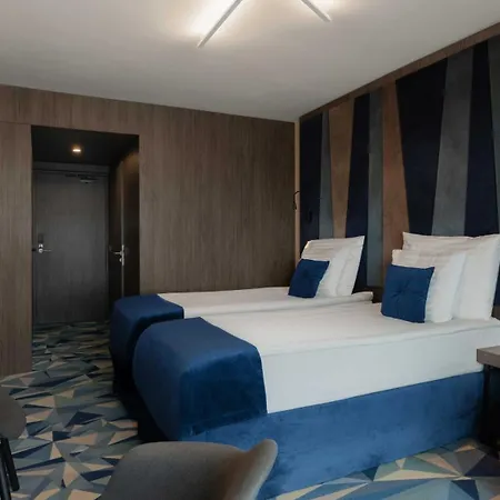 Viesnīca Wellton Riverside 4*