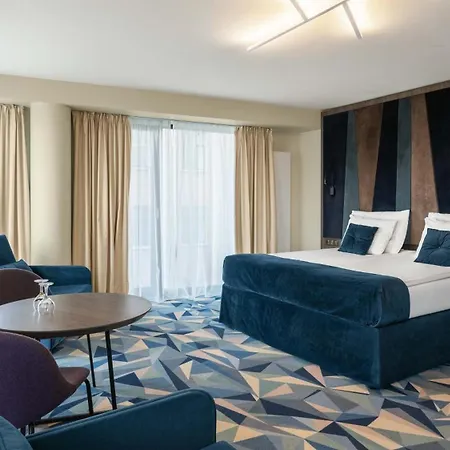 Wellton Riverside 酒店 里加