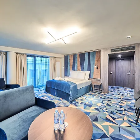 Wellton Riverside 酒店 4*