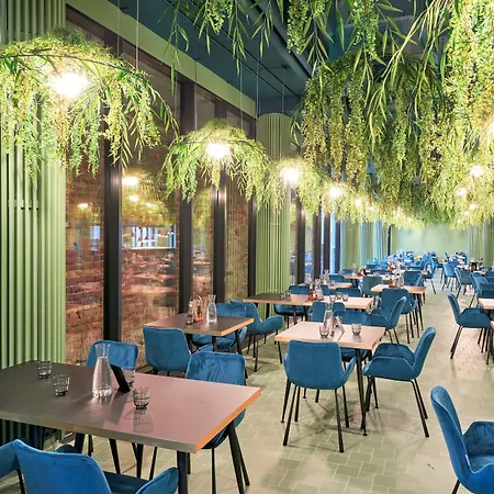 Wellton Riverside Hotel