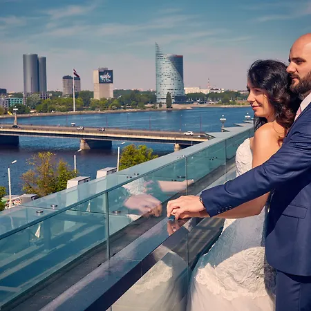 酒店 Wellton Riverside 4*