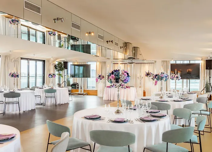 Wellton Riverside Hotel 4*