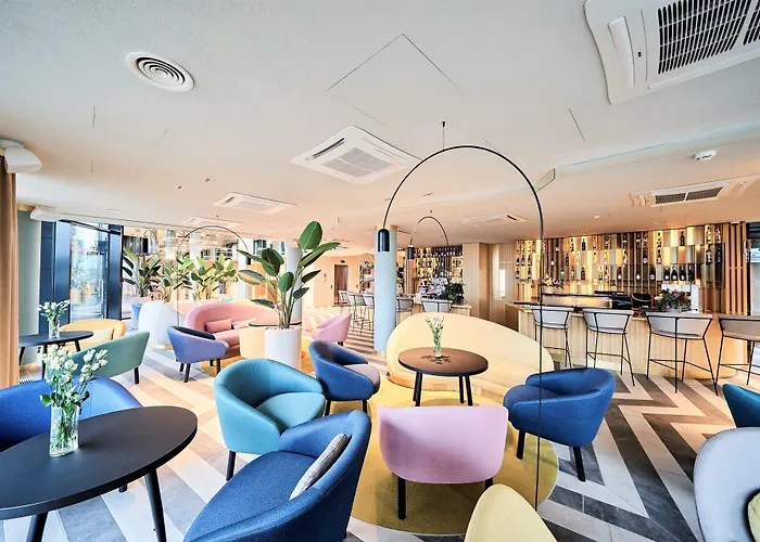 Wellton Riverside Hotel 4*