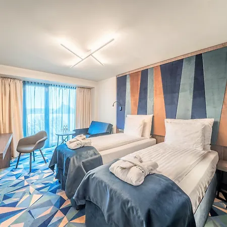 Wellton Riverside Hotell 4*