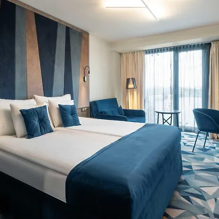 Ξενοδοχείο Wellton Riverside 4*